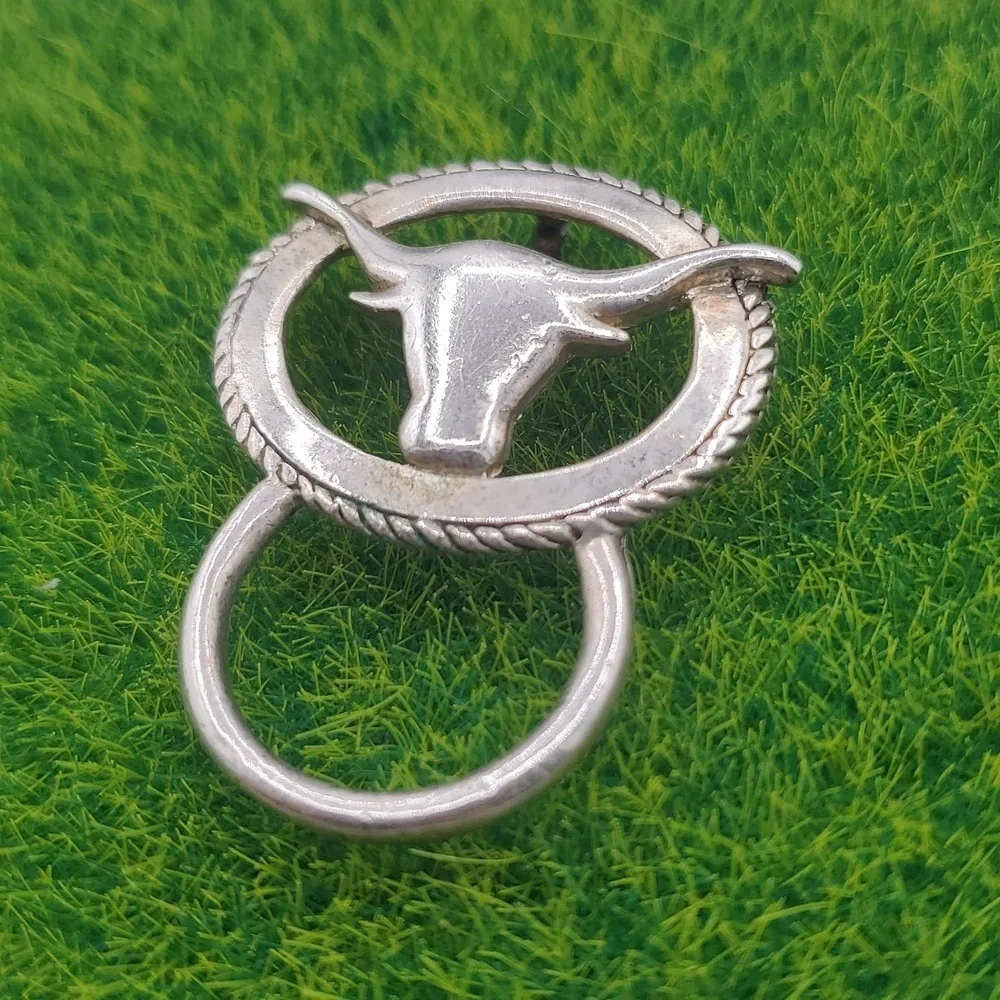 Bull‎ Pendant P315